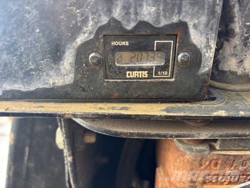 Mecalac TA3 SH Міні самоскиди