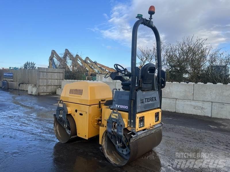 Mecalac TV1200 Котки тротуарні