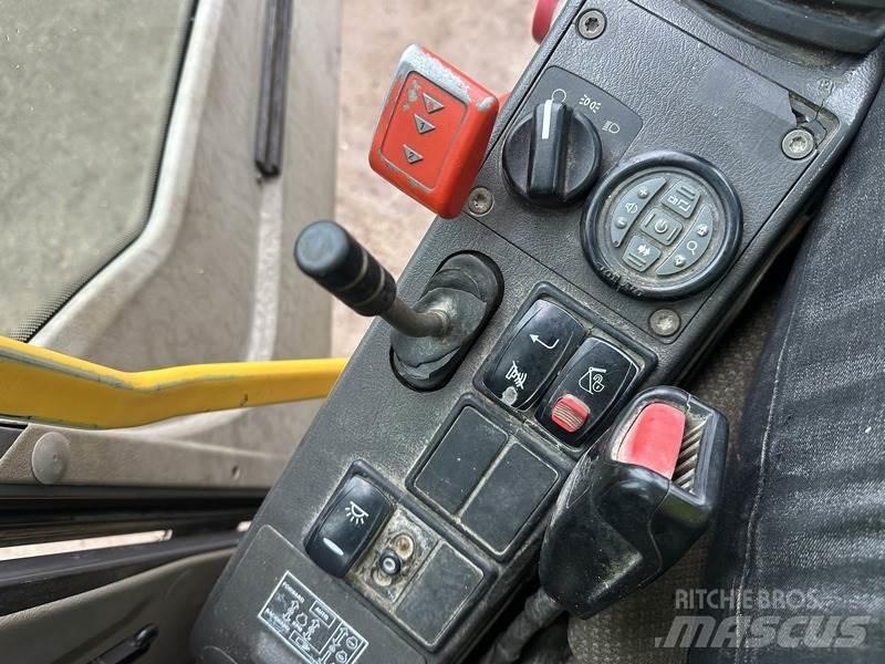Volvo EW140 Колісні екскаватори