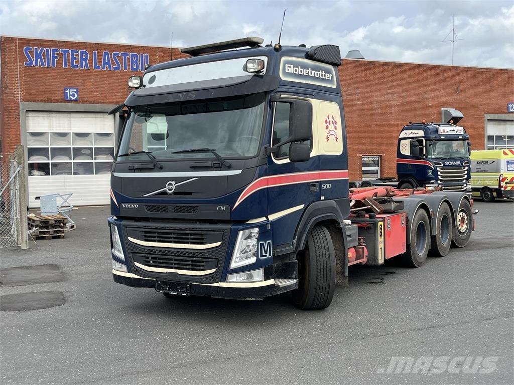 Volvo FM Вантажівки з гаковим підйомом