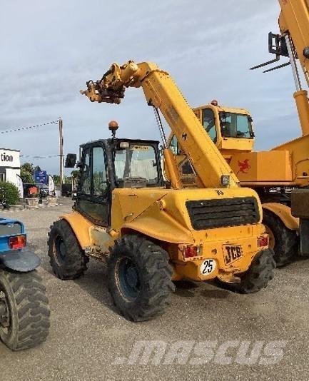 JCB 520-50 Телескопічні навантажувачі