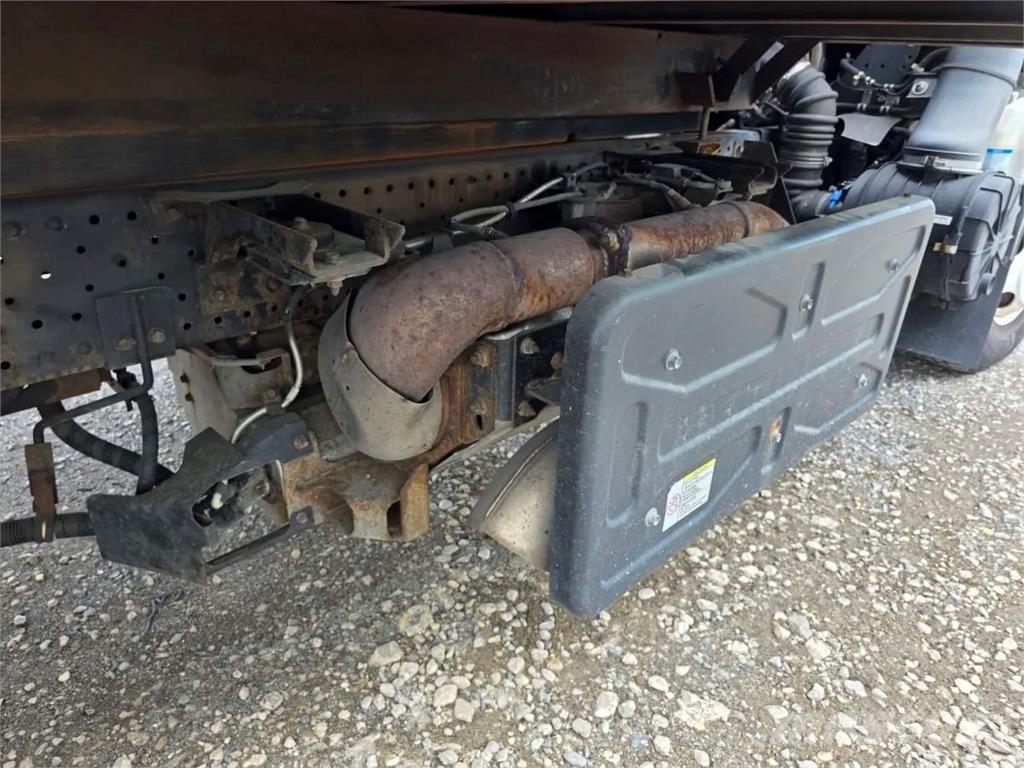 Chevrolet 4500 Фургони