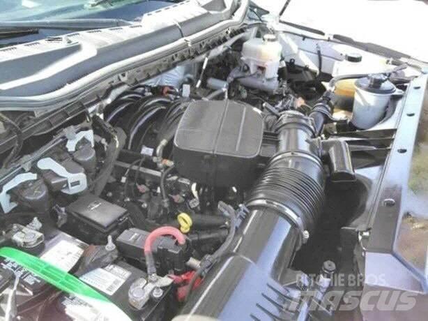 Ford F550 CONTRACTOR Фургони