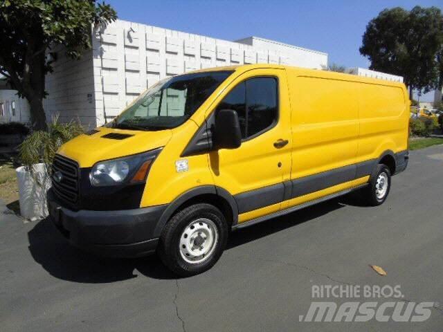 Ford TRANSIT 250 CAR Фургони
