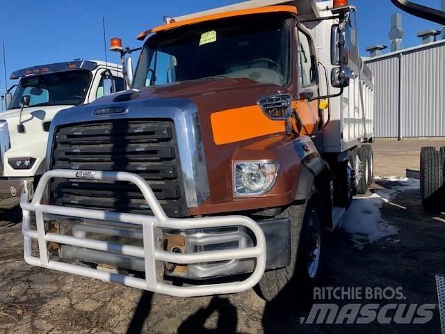 Freightliner 114SD Шасі з кабіною