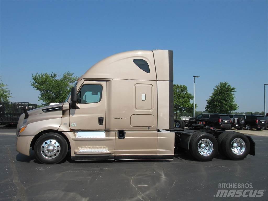 Freightliner CA126SLP Тягачі