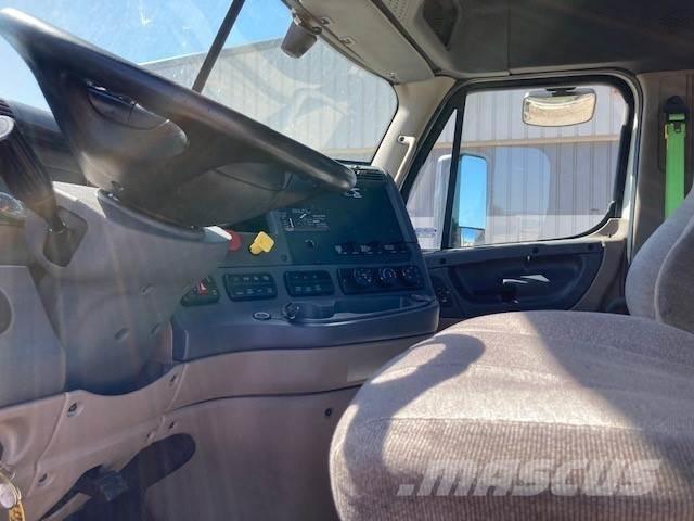 Freightliner Cascadia Тягачі