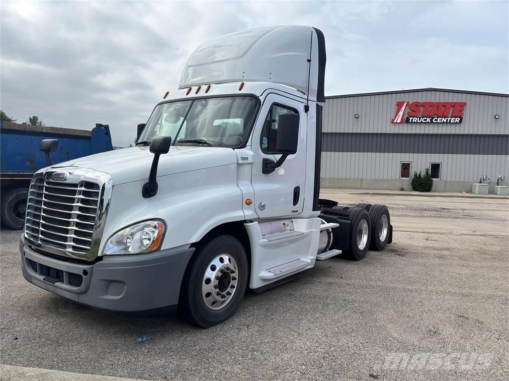 Freightliner Cascadia Тягачі