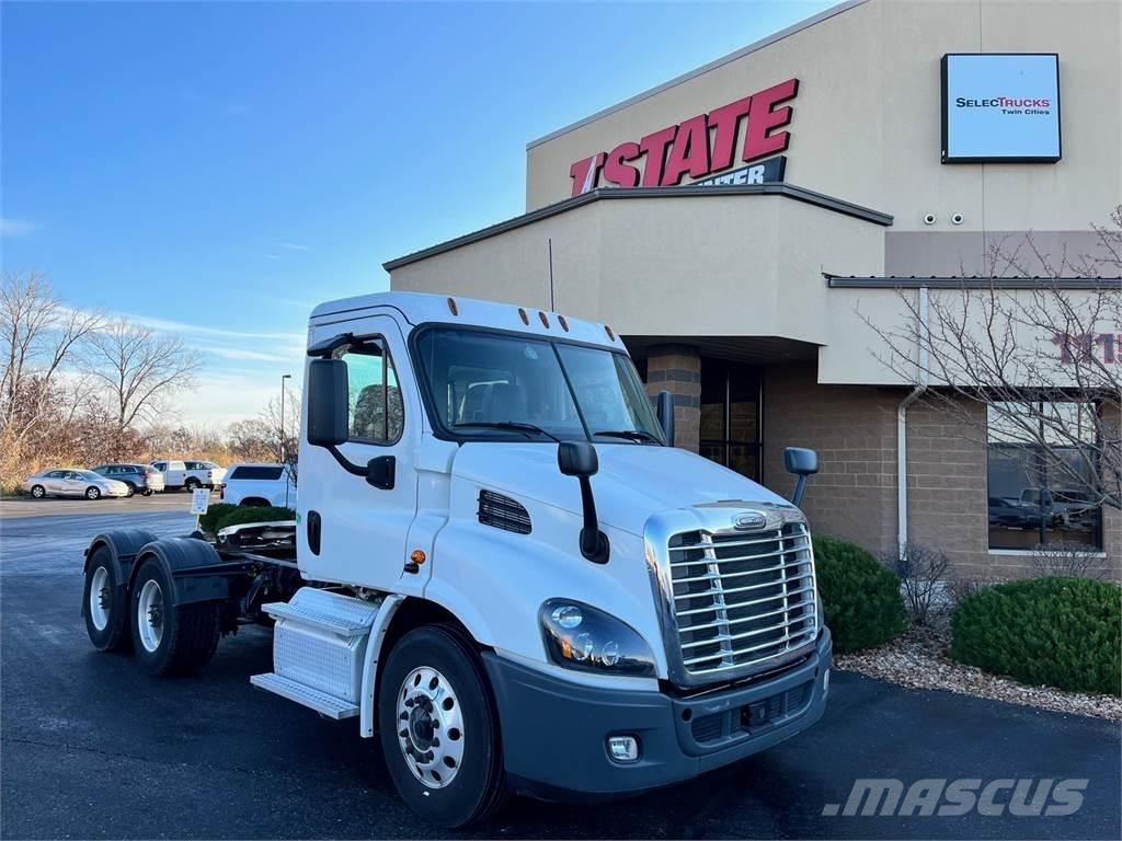 Freightliner Cascadia Тягачі