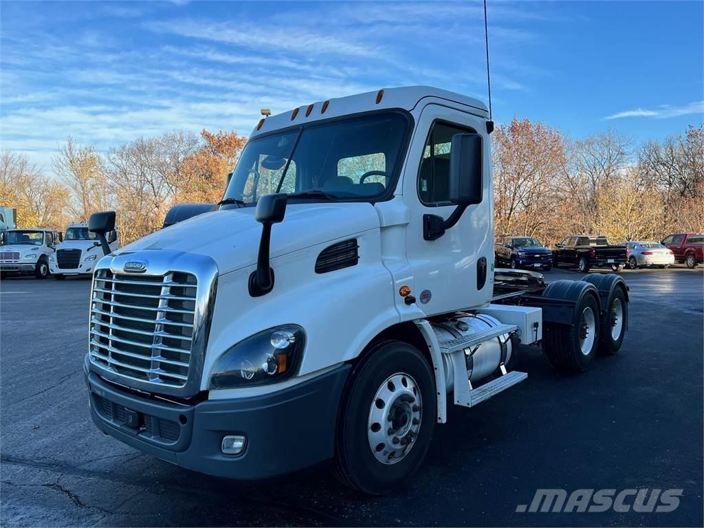 Freightliner Cascadia Тягачі
