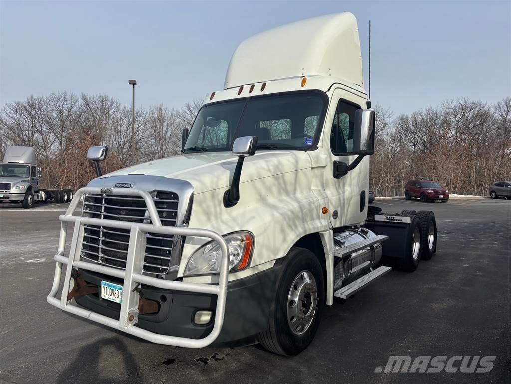 Freightliner Cascadia Тягачі