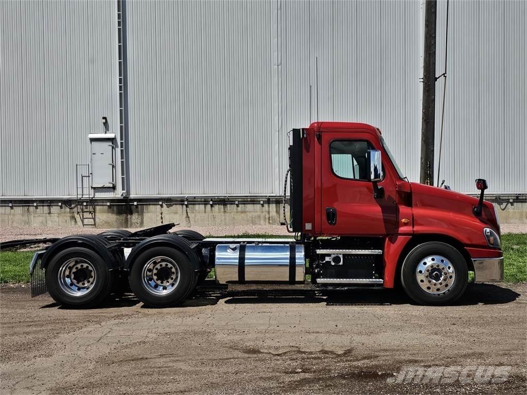Freightliner Cascadia Тягачі