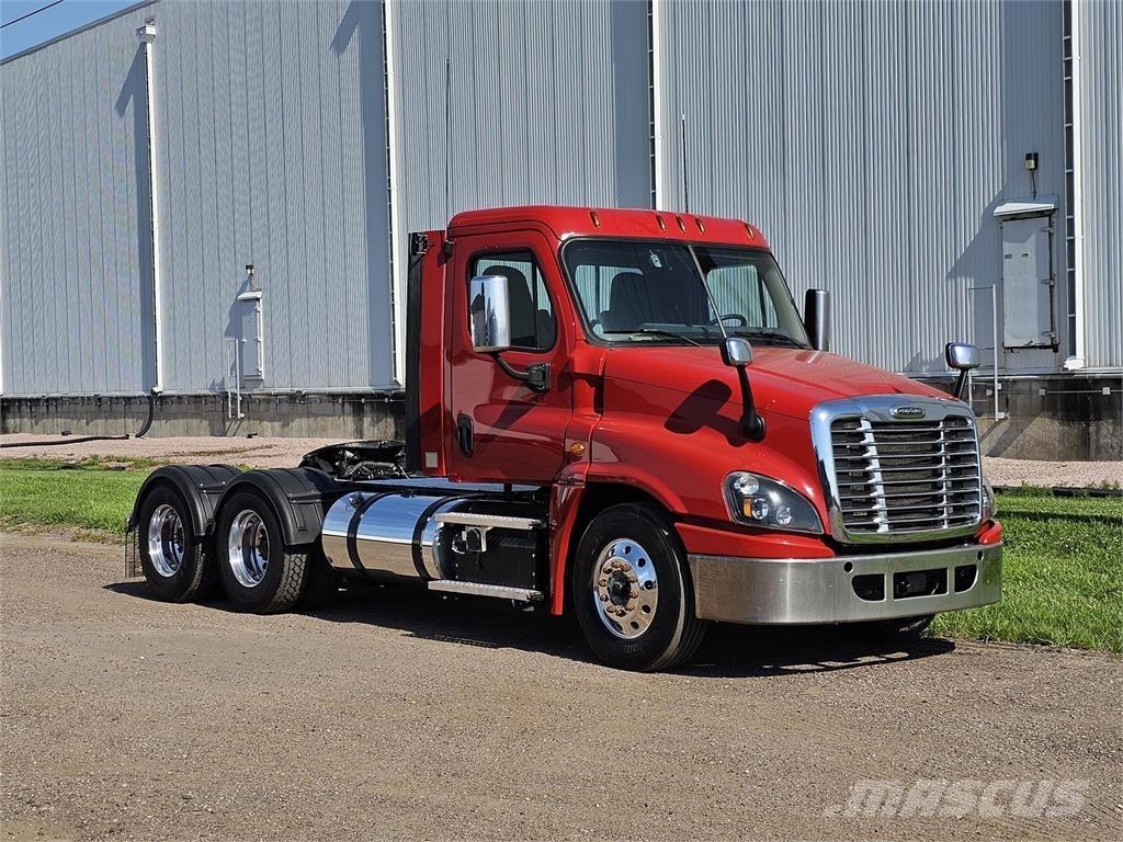 Freightliner Cascadia Тягачі