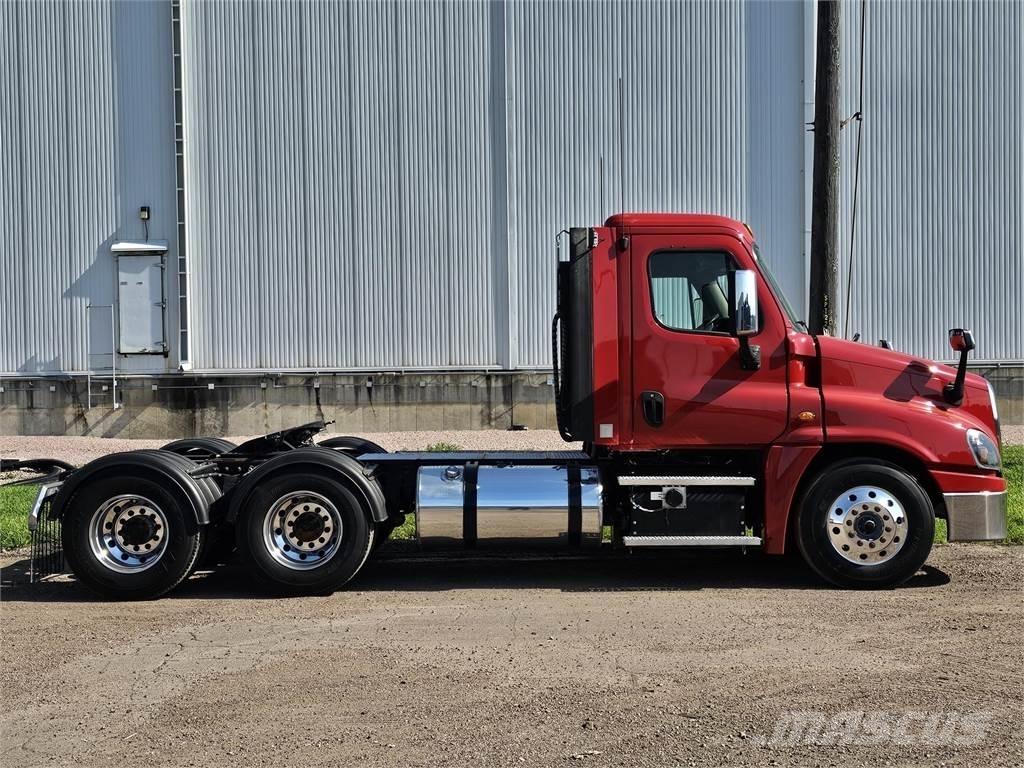 Freightliner Cascadia Тягачі