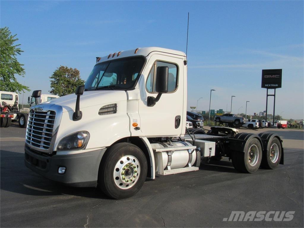 Freightliner Cascadia Тягачі