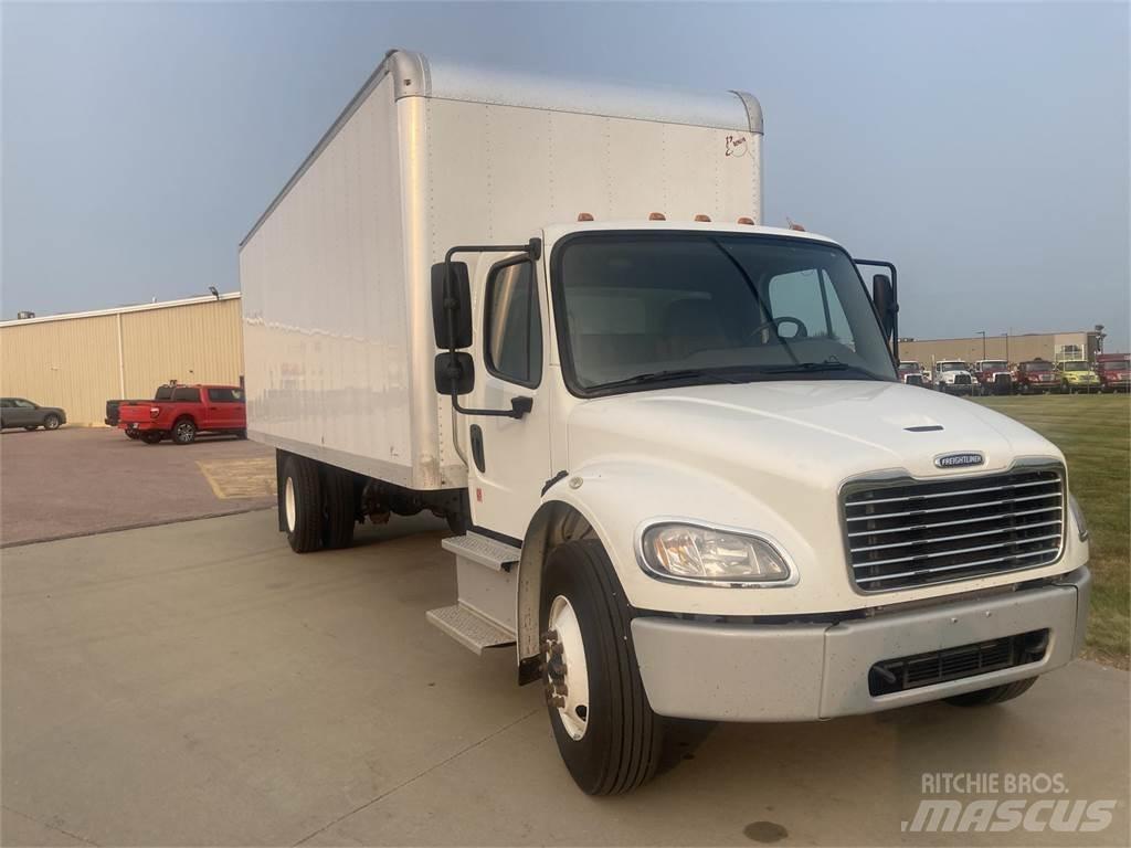 Freightliner M2 106 Шасі з кабіною
