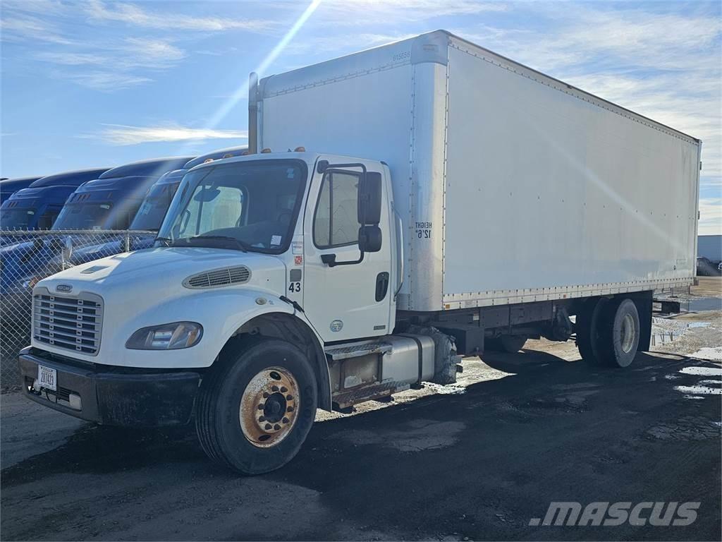 Freightliner M2 106 Тягачі