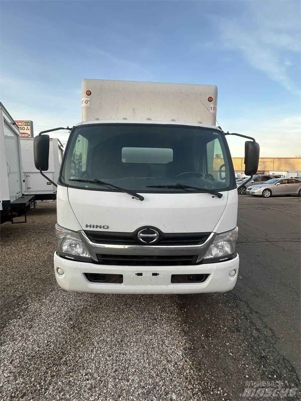 Hino 155 Фургони
