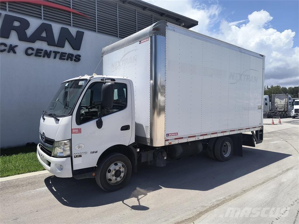Hino 155 Фургони