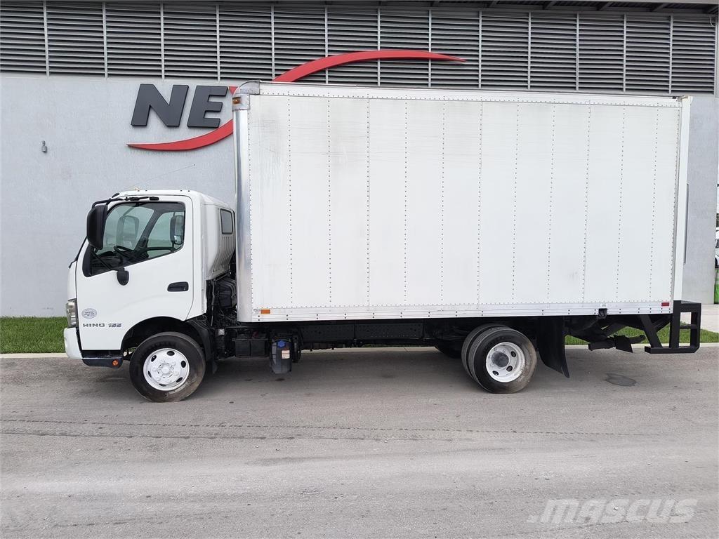 Hino 155 Фургони