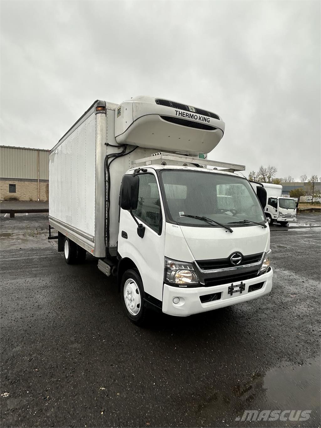 Hino 195 Фургони