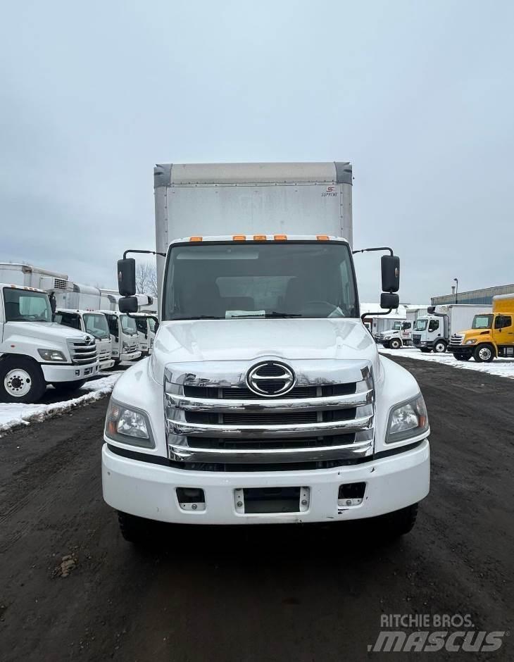 Hino 268 Фургони