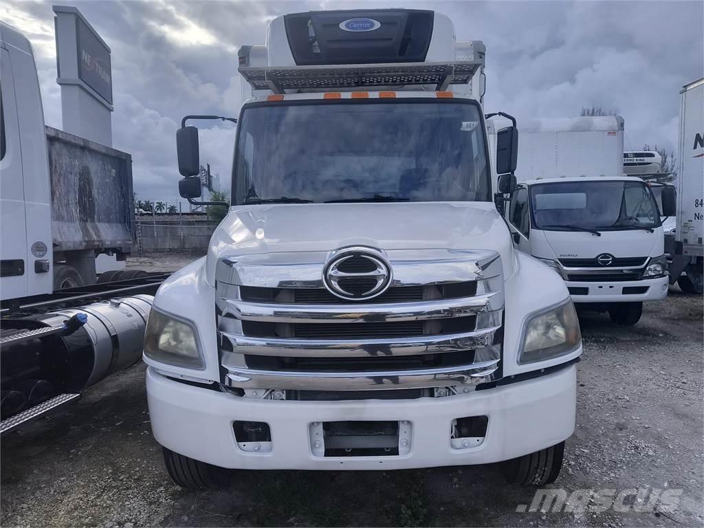 Hino 268 Фургони