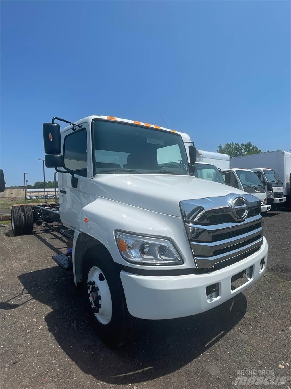 Hino L6 Шасі з кабіною