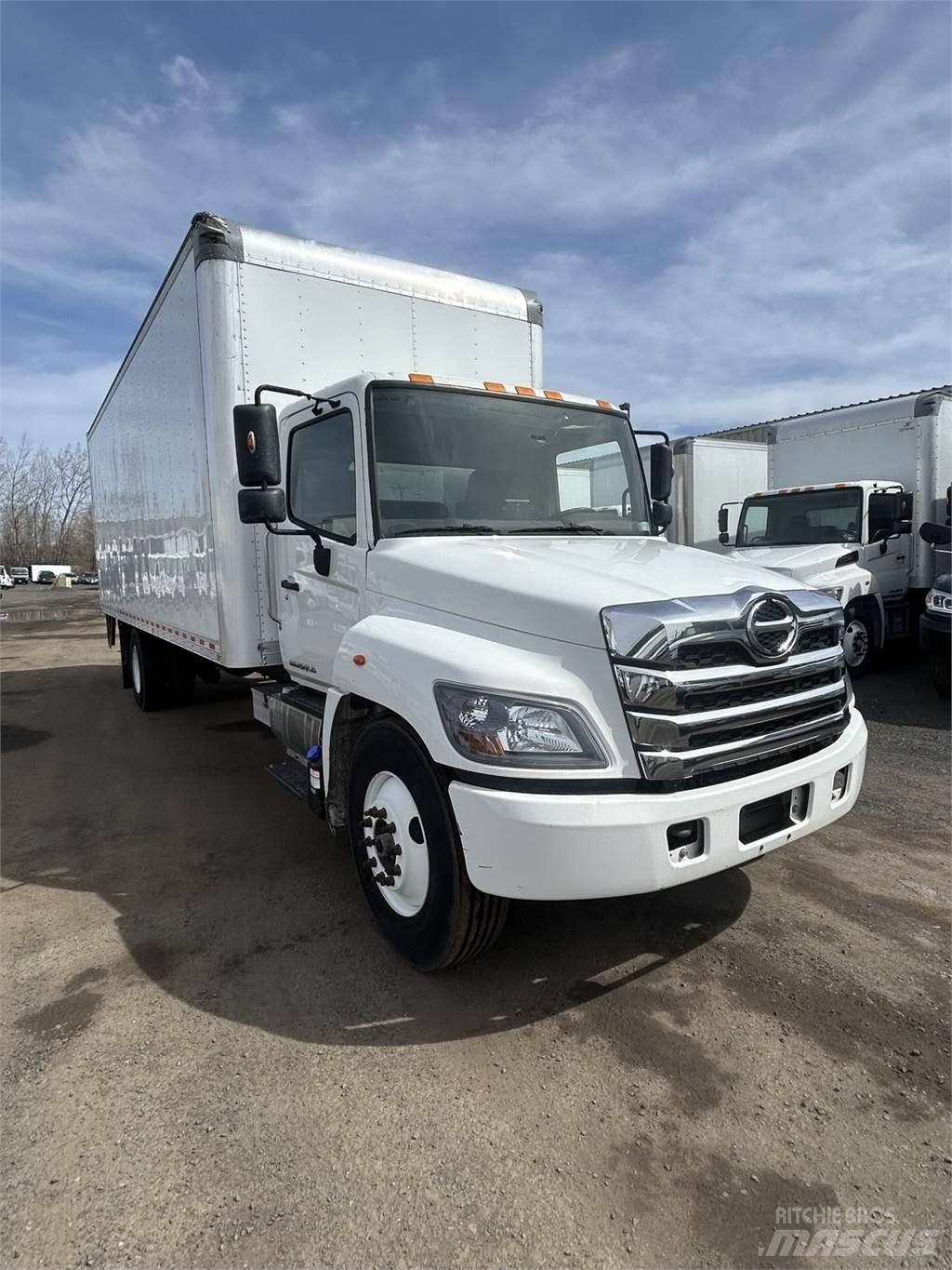 Hino L6 Фургони