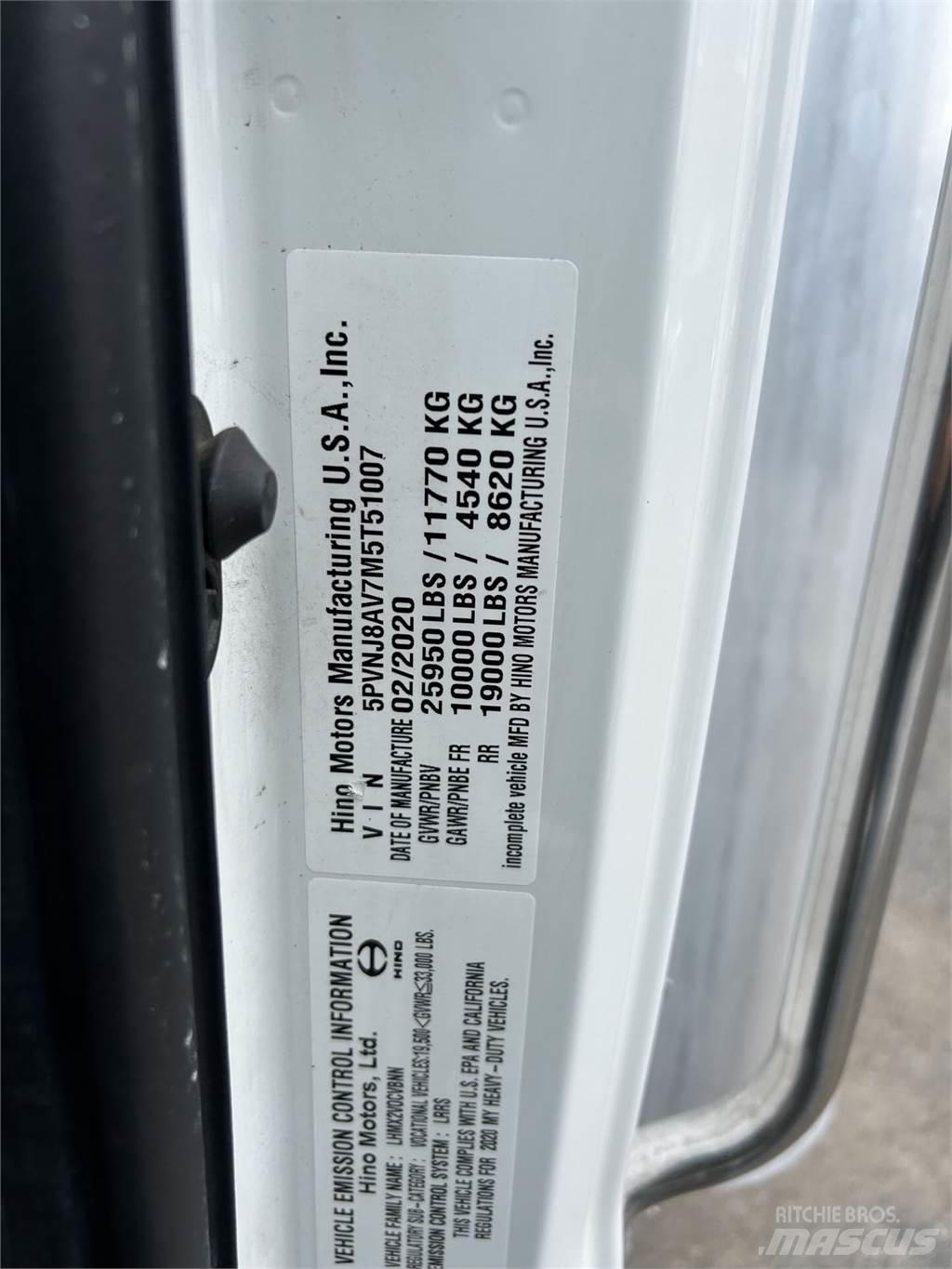 Hino L6 Фургони