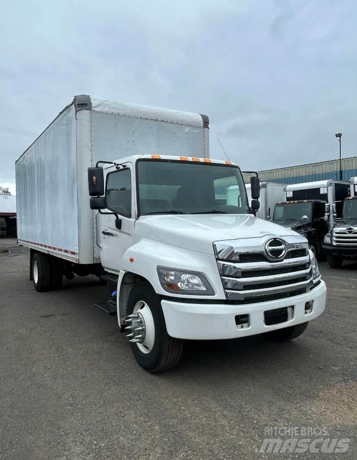 Hino L6 Фургони