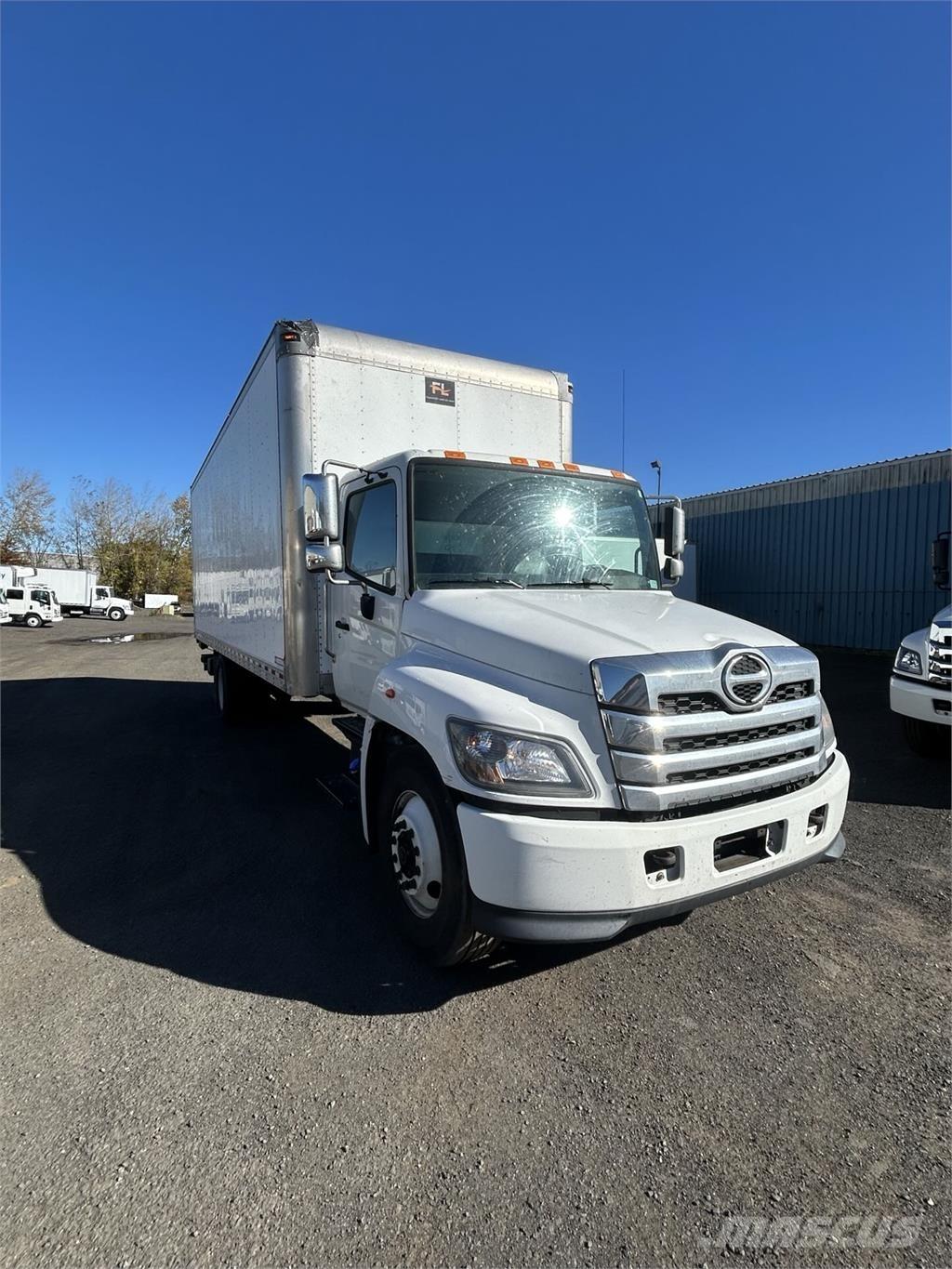Hino L6 Фургони