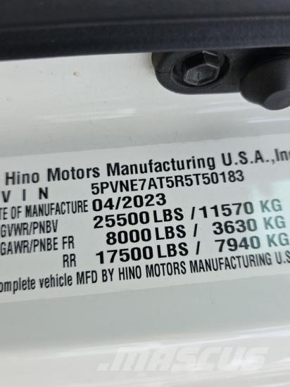 Hino L6 Фургони