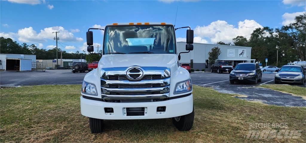 Hino L7 Шасі з кабіною