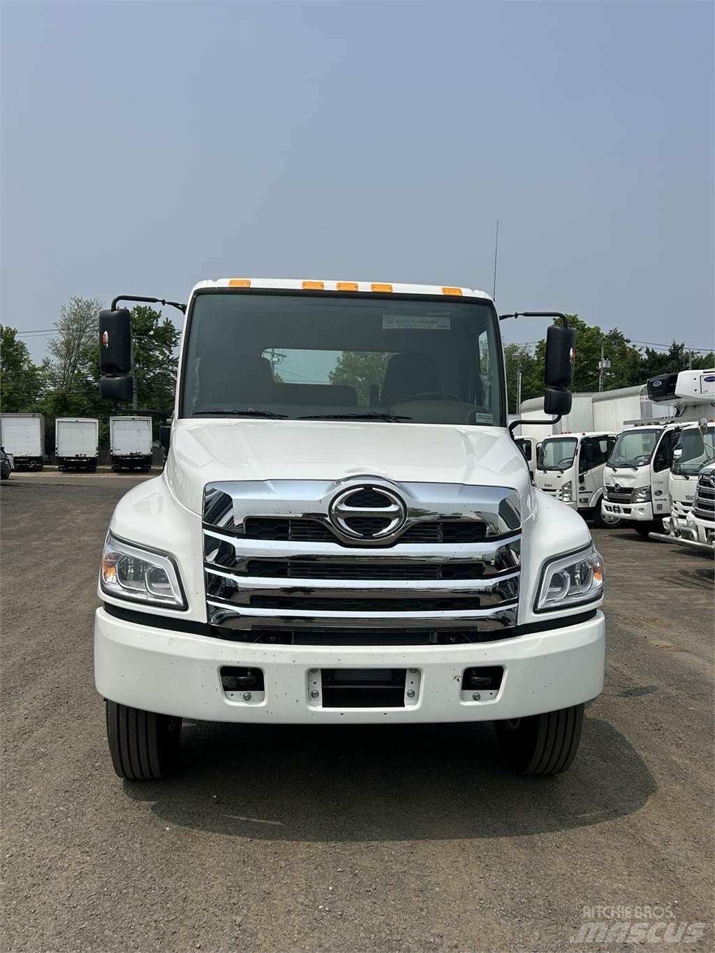 Hino L7 Шасі з кабіною