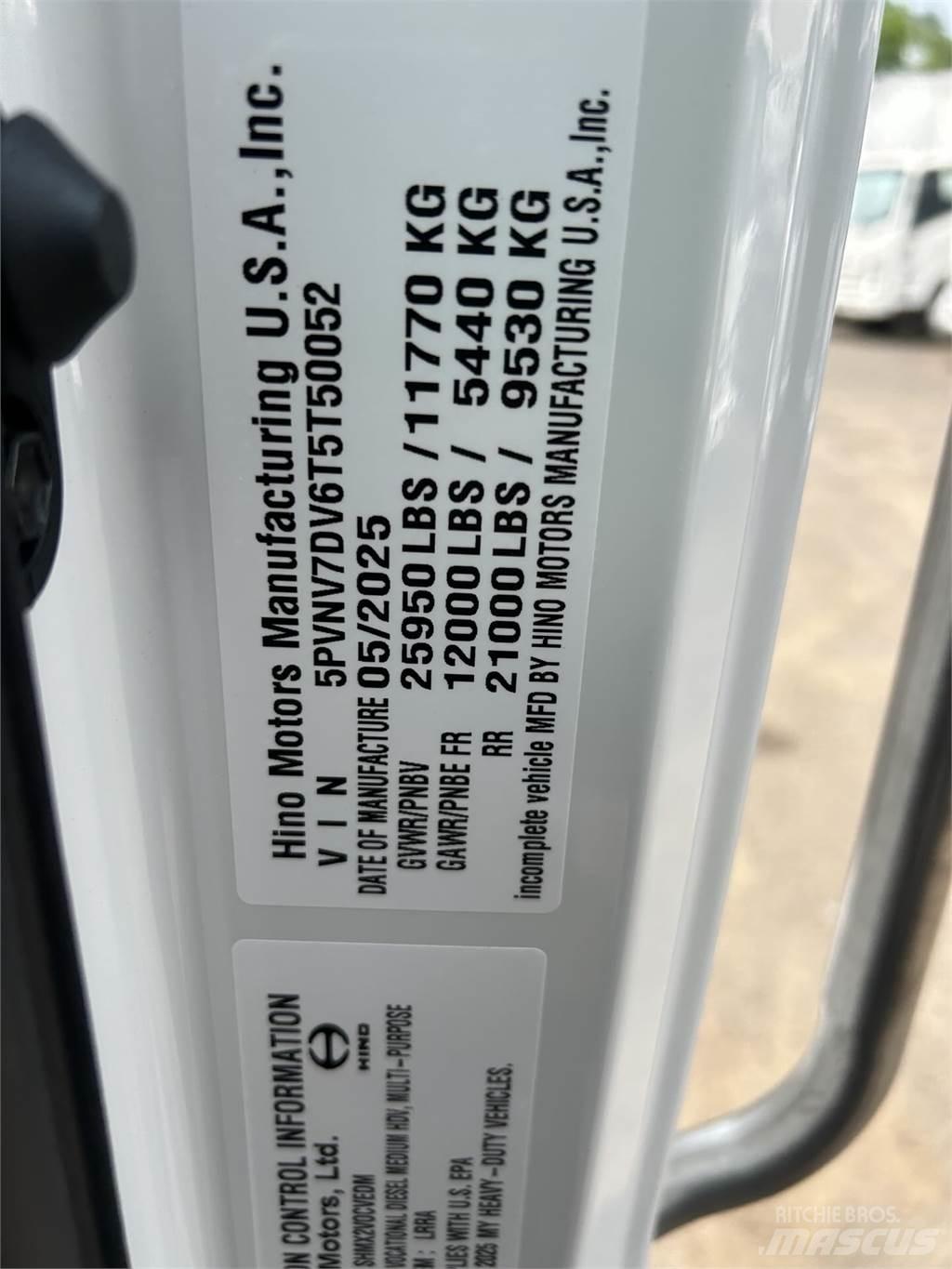 Hino L7 Шасі з кабіною