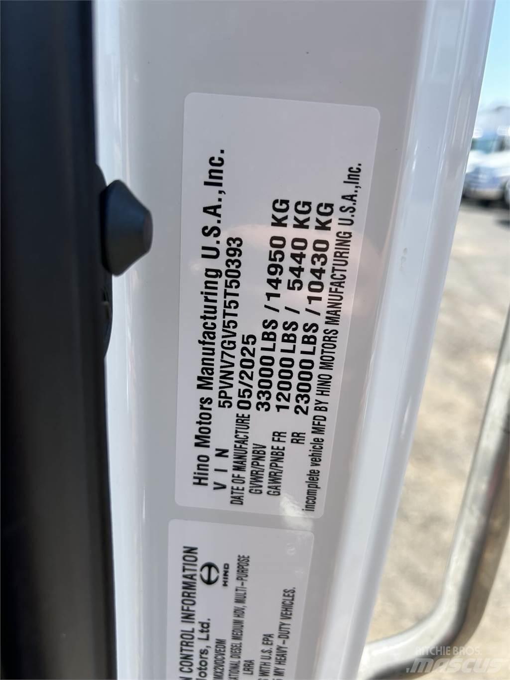 Hino L7 Шасі з кабіною