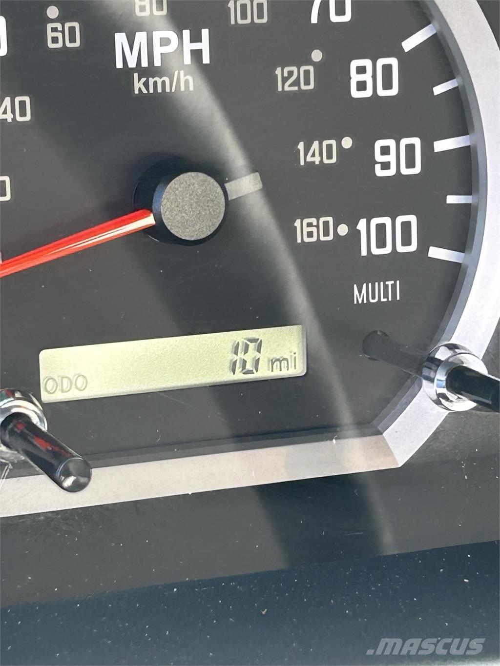 Hino S5 Вантажівки / спеціальні