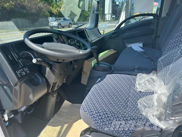 Hino S5 Шасі з кабіною