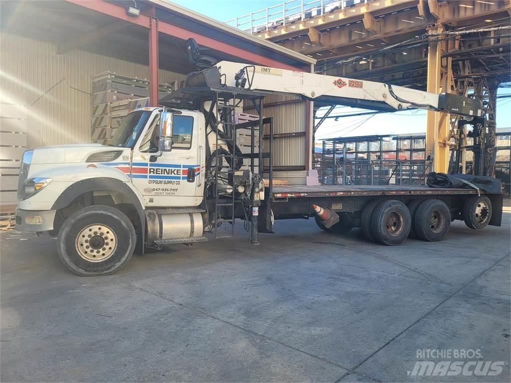 International 7600 Вантажівки / спеціальні