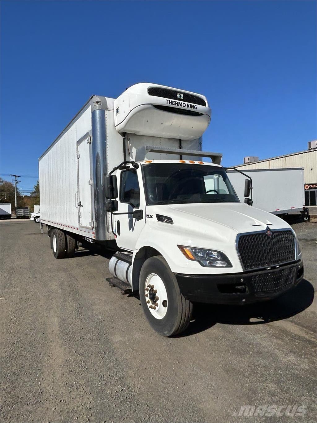 International MV607 Фургони