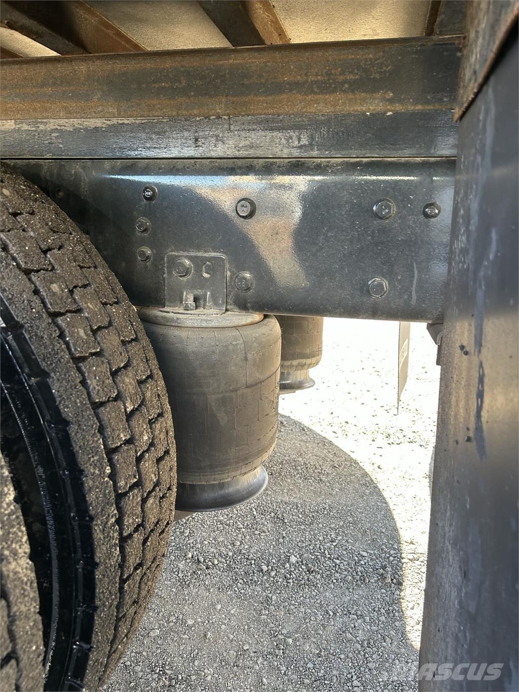 International MV607 Фургони