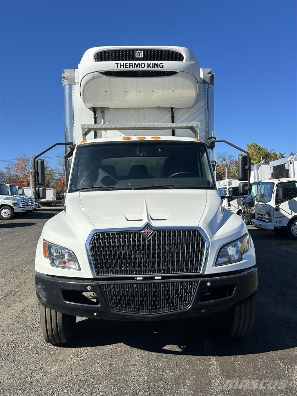 International MV607 Фургони