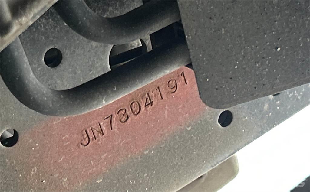 Isuzu NPR Фургони