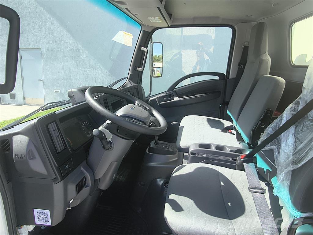 Isuzu NPR-3F324 Фургони