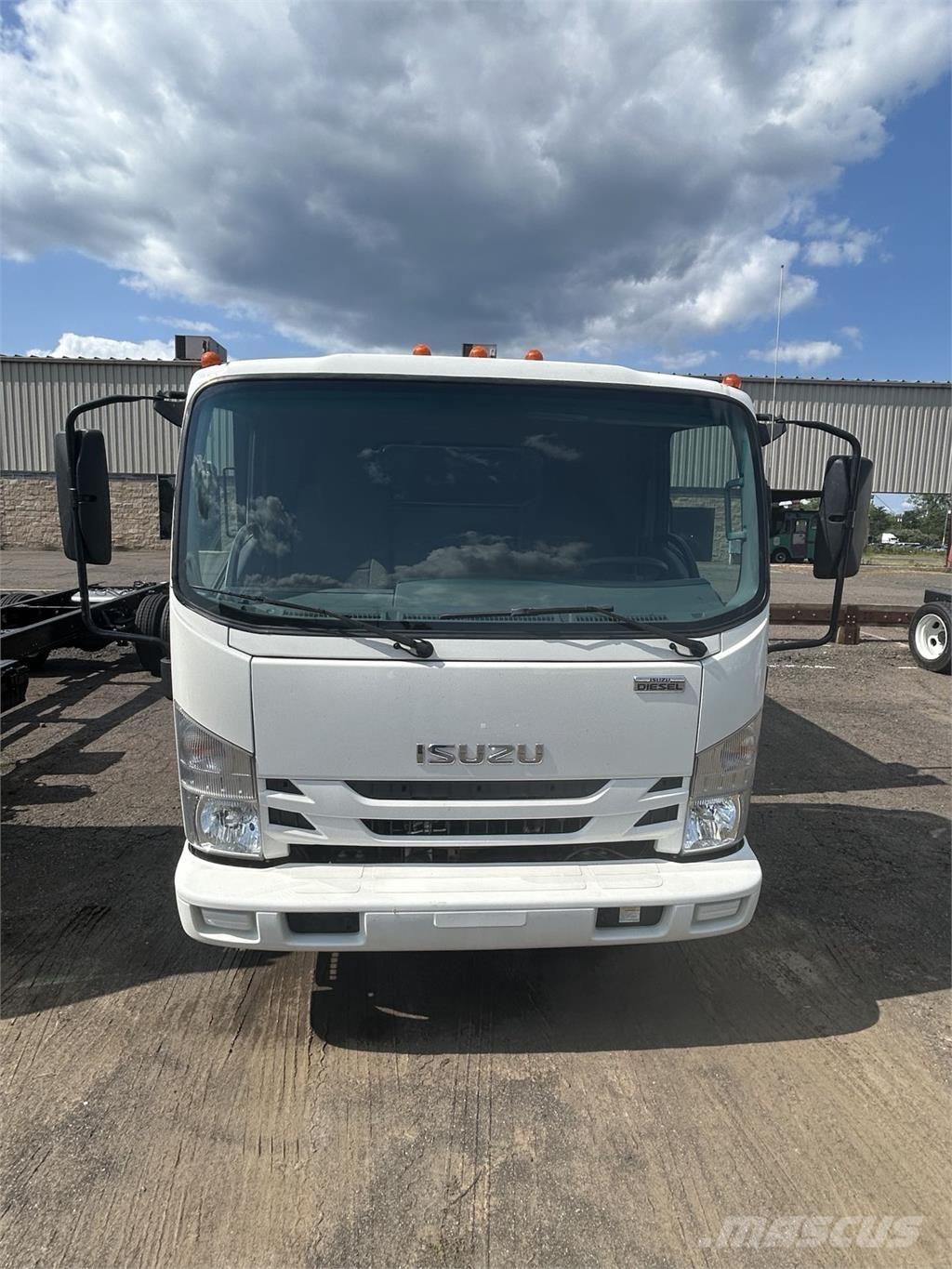 Isuzu NQR Самоскиди
