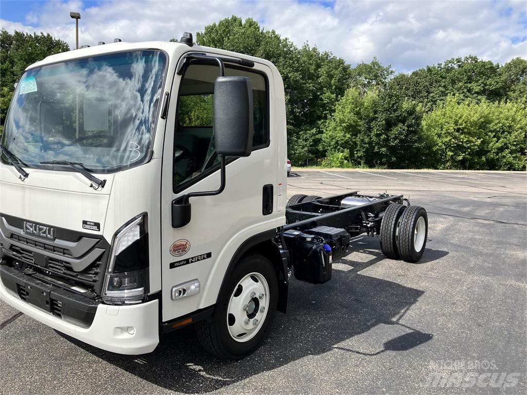 Isuzu NRR Шасі з кабіною