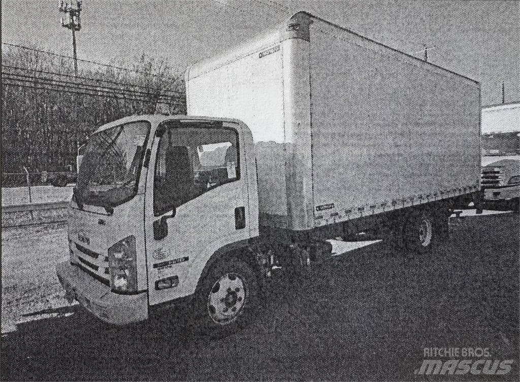 Isuzu NRR Фургони