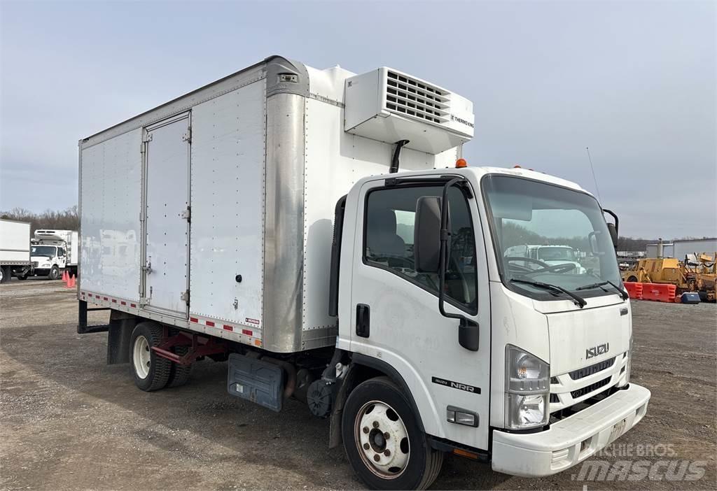 Isuzu NRR Фургони