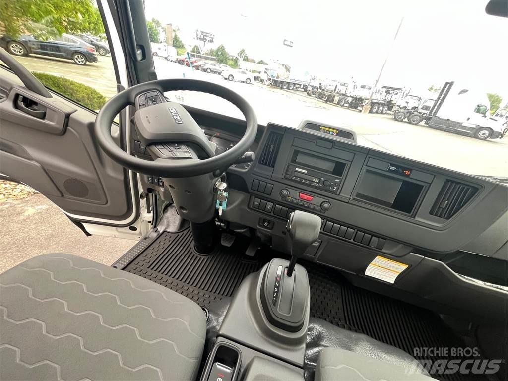 Isuzu NRR Шасі з кабіною